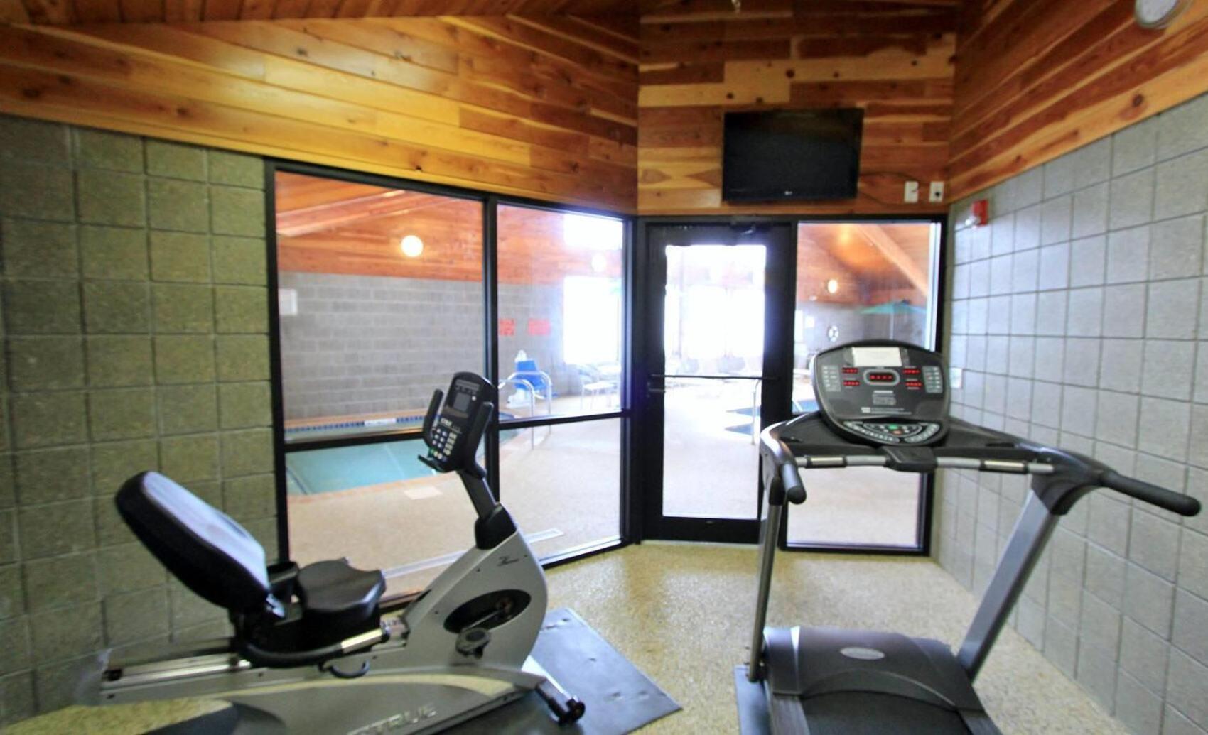 Americinn By Wyndham Cedar Rapids Airport Екстериор снимка