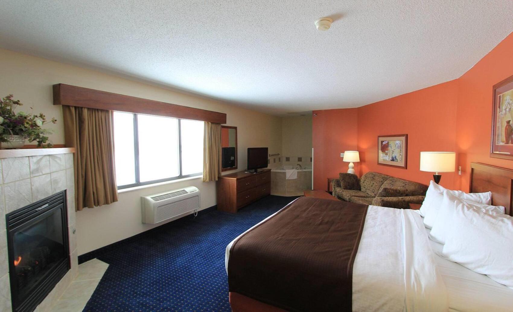 Americinn By Wyndham Cedar Rapids Airport Екстериор снимка