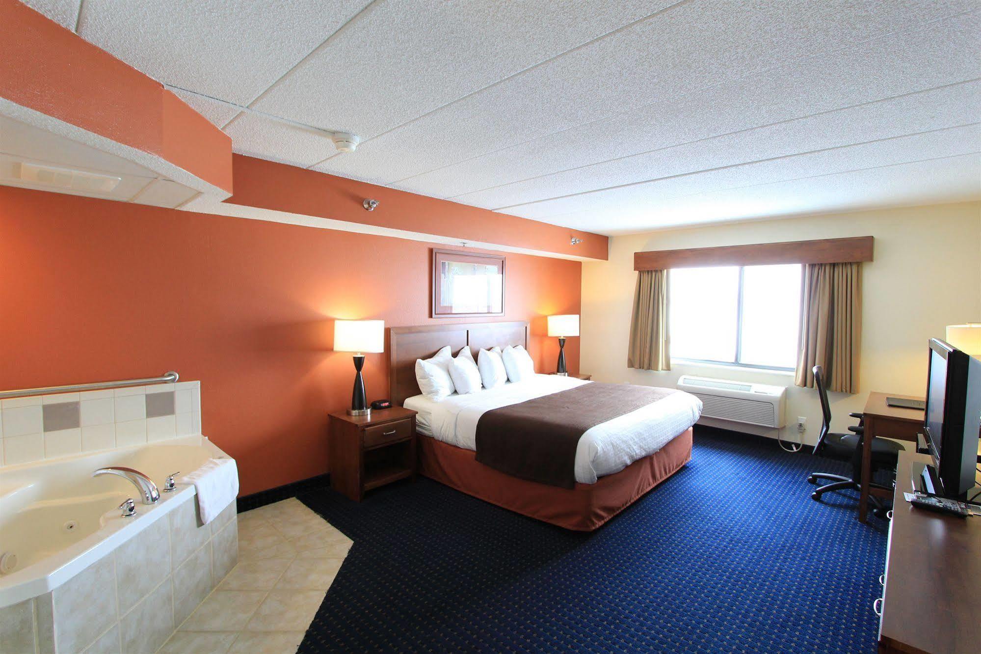 Americinn By Wyndham Cedar Rapids Airport Екстериор снимка