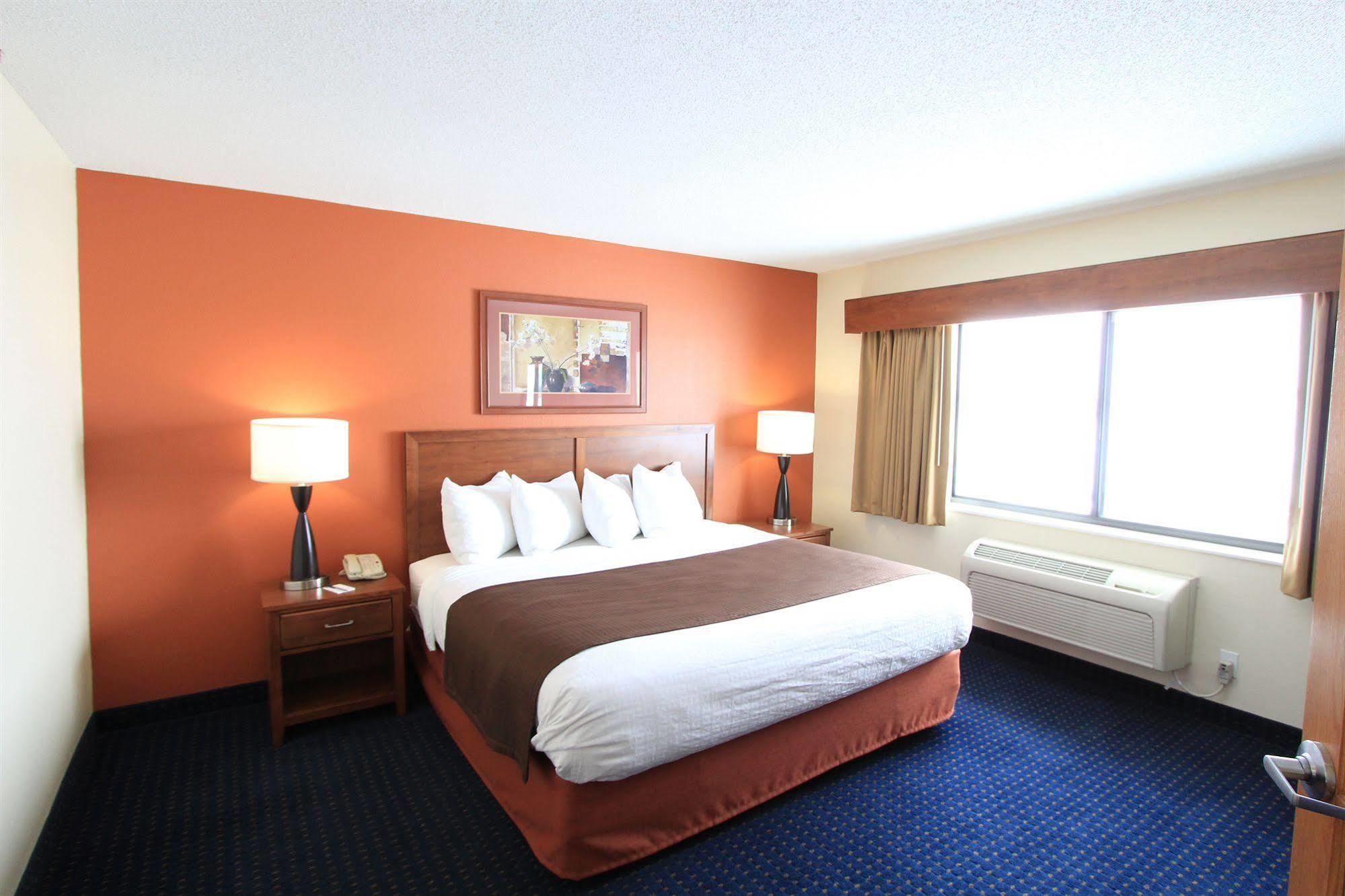 Americinn By Wyndham Cedar Rapids Airport Екстериор снимка