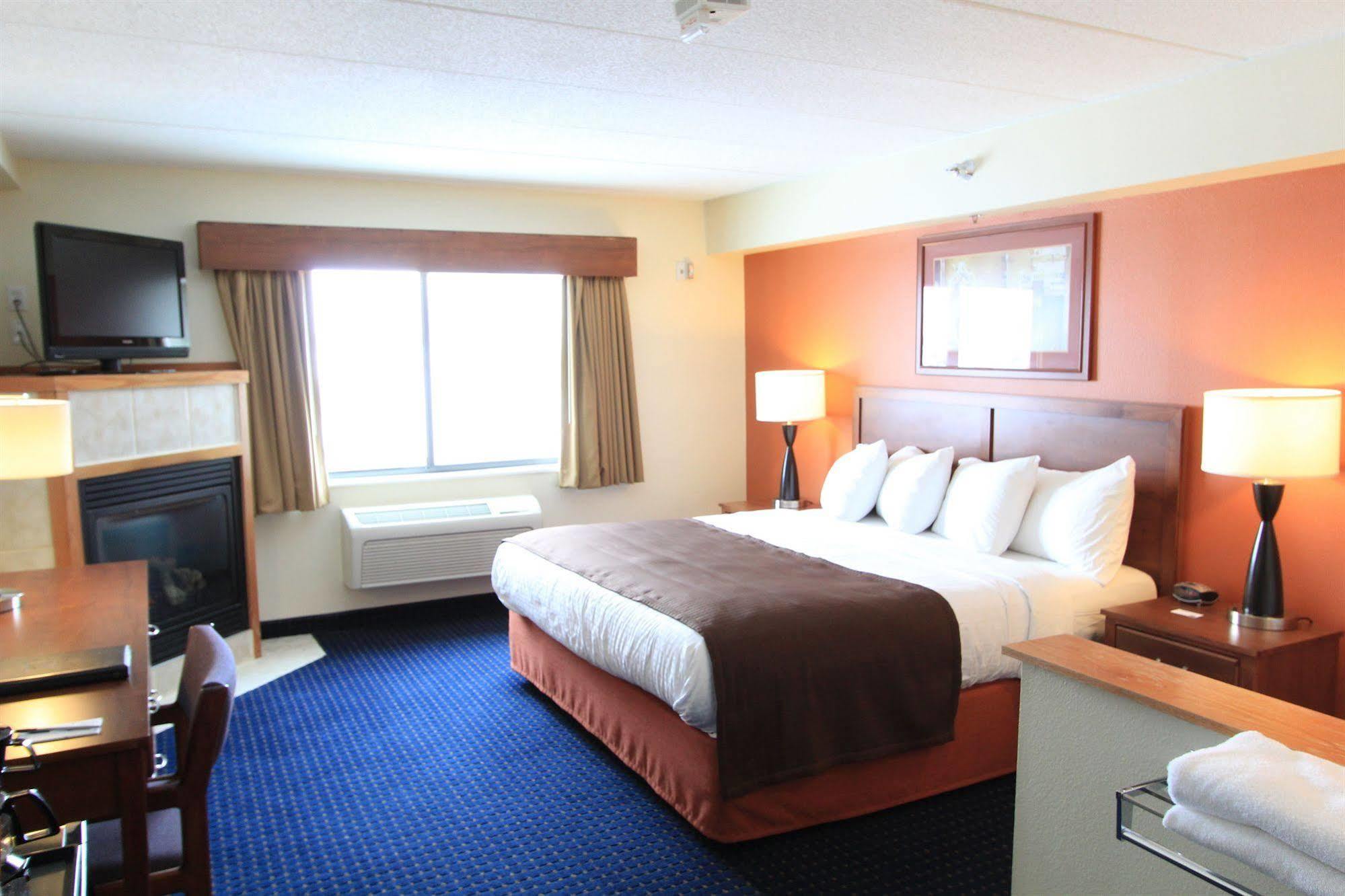 Americinn By Wyndham Cedar Rapids Airport Екстериор снимка