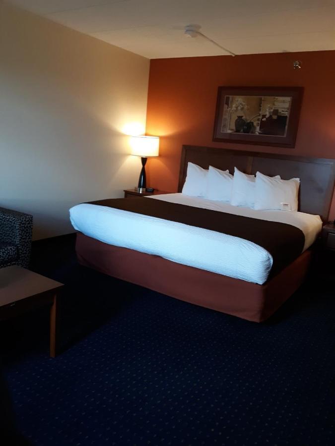 Americinn By Wyndham Cedar Rapids Airport Екстериор снимка